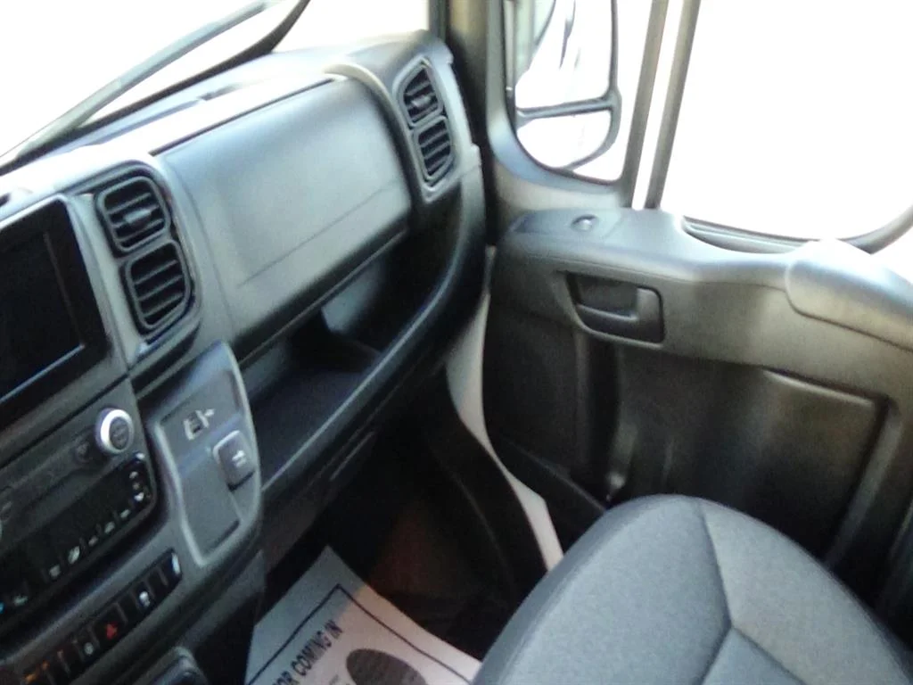 Used 2025 Bright White Clear Coat (pw7) RAM Tradesman 2500 image 20