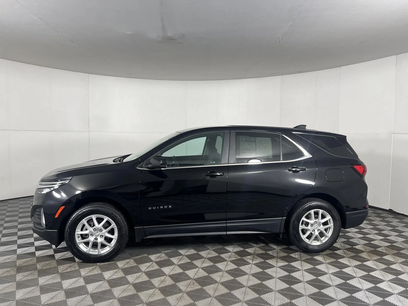 Used 2024 Mosaic Black Metallic Chevrolet LT image 31