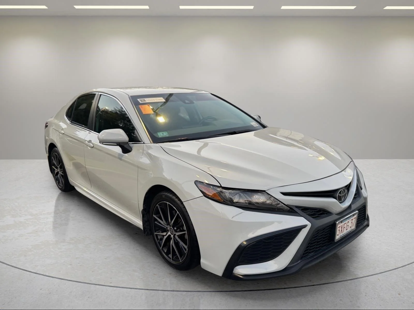 Used 2023 Predawn Gray Mica Toyota SE image 25