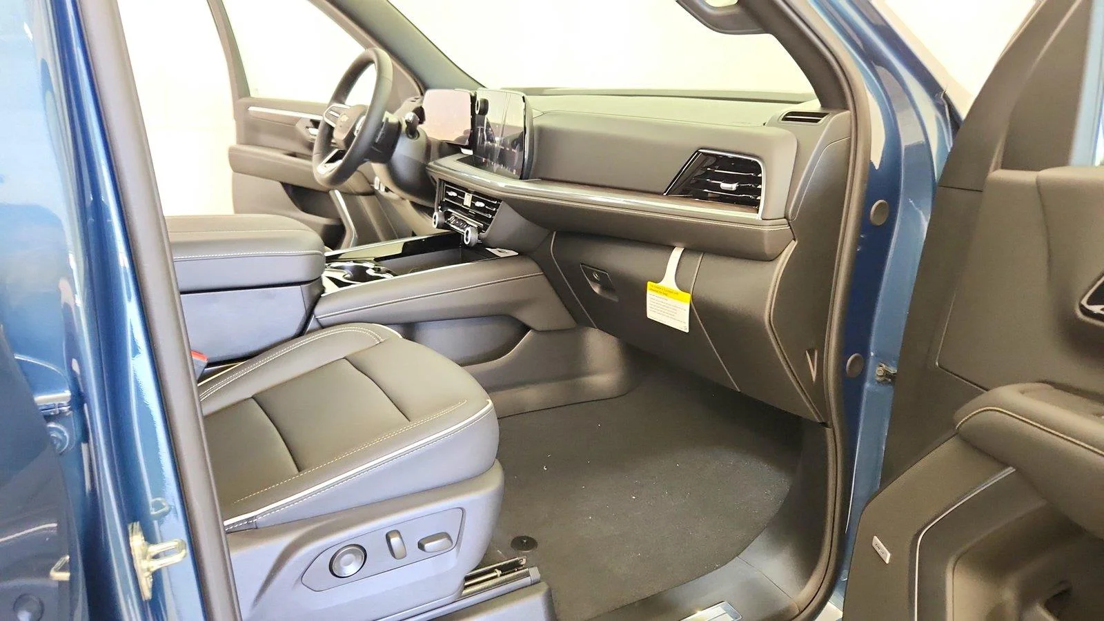 New 2026 Lakeshore Blue Metallic Chevrolet Premier image 30