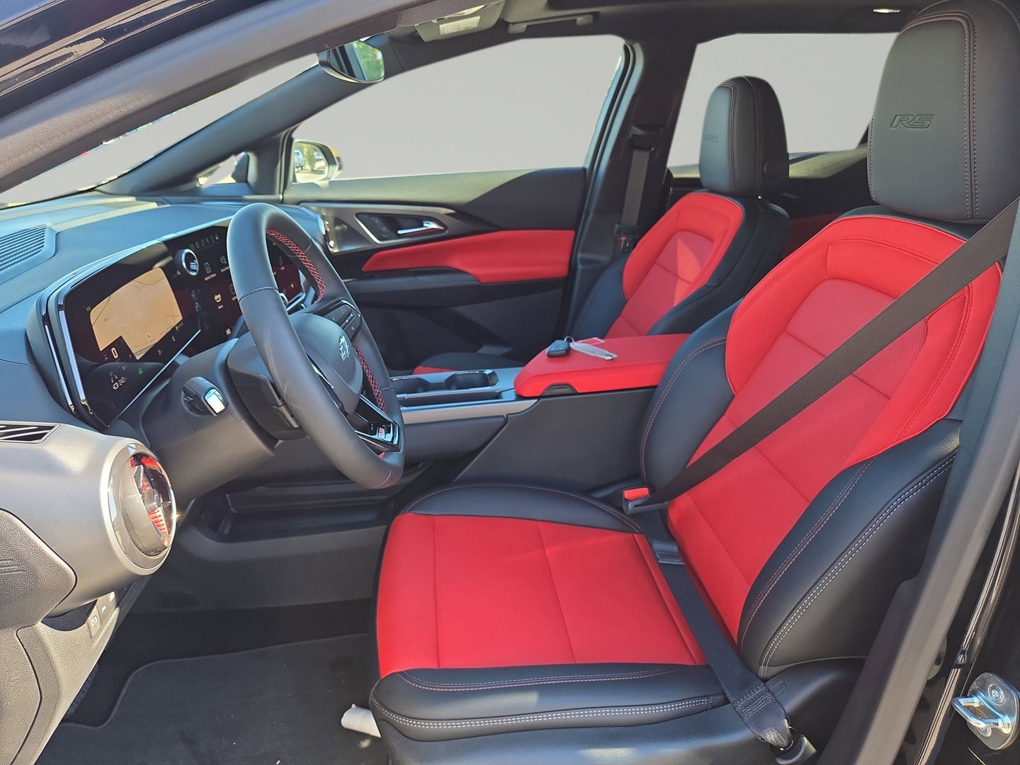 2025 Chevrolet Equinox EV RS - Photo 13
