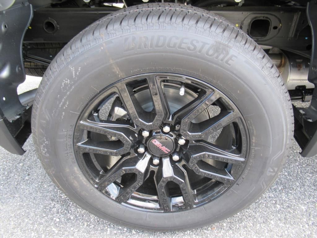 New 2026 Sterling Metallic GMC Elevation image 10