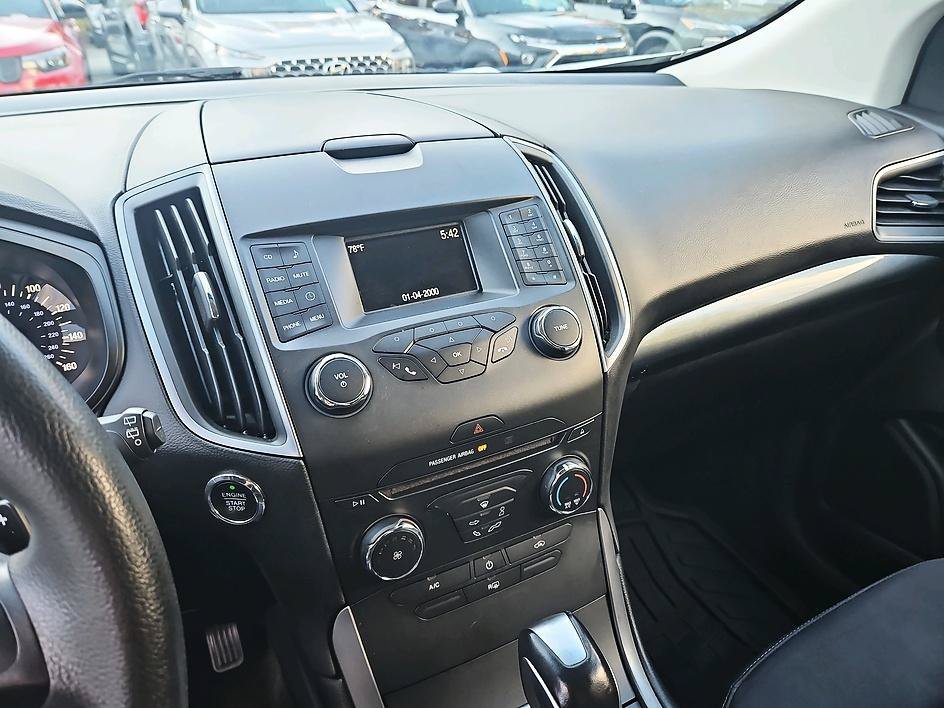 Used 2016 Ingot Silver Ford SE image 17