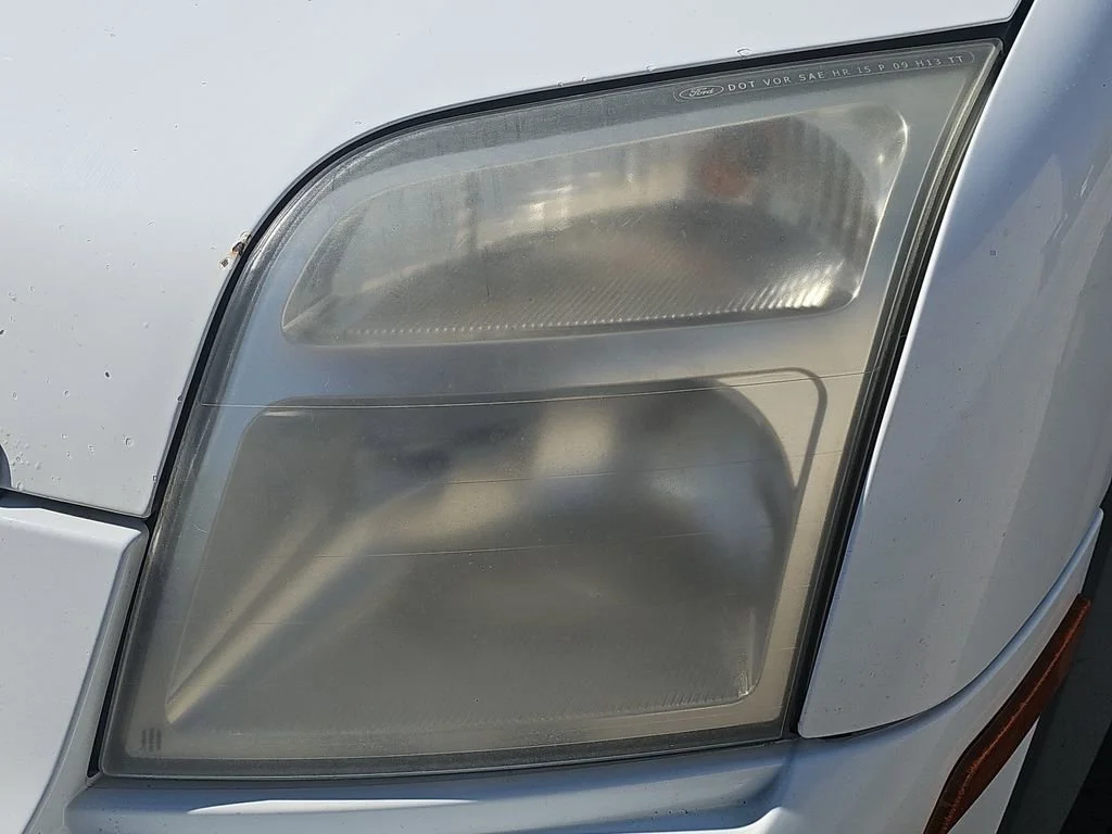 Used 2010 White Ford XLT image 29