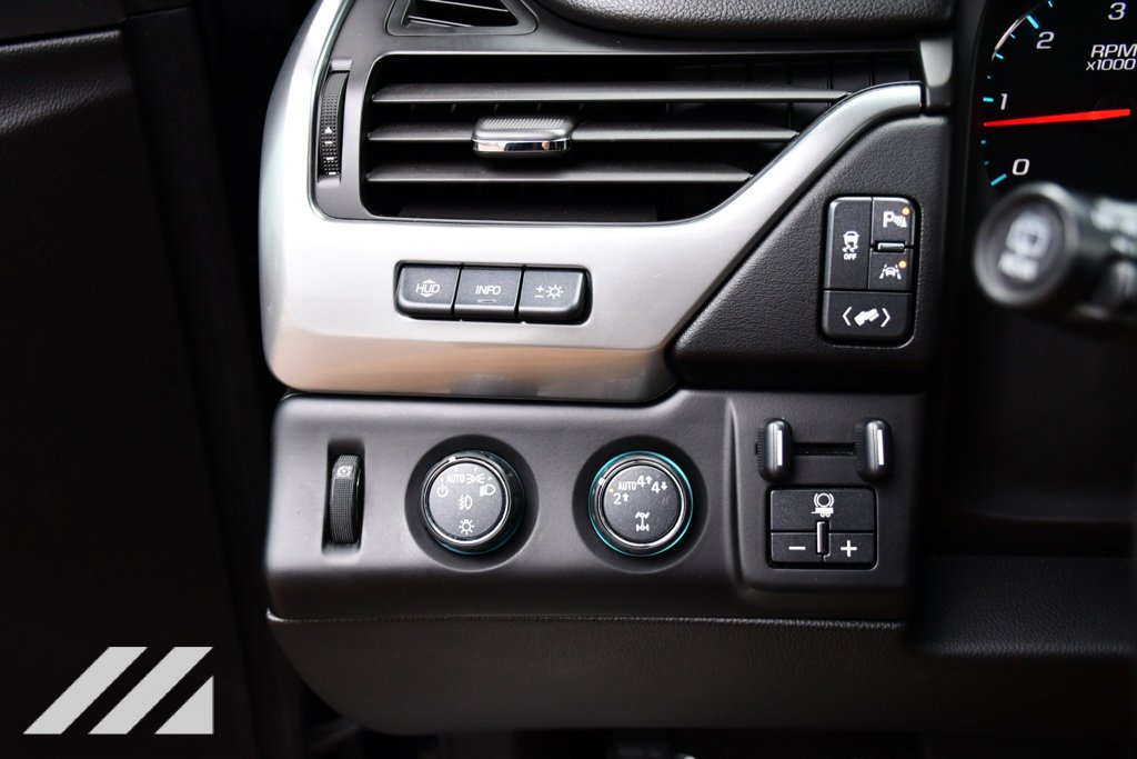 Used 2017 BLACK Chevrolet Premier image 15