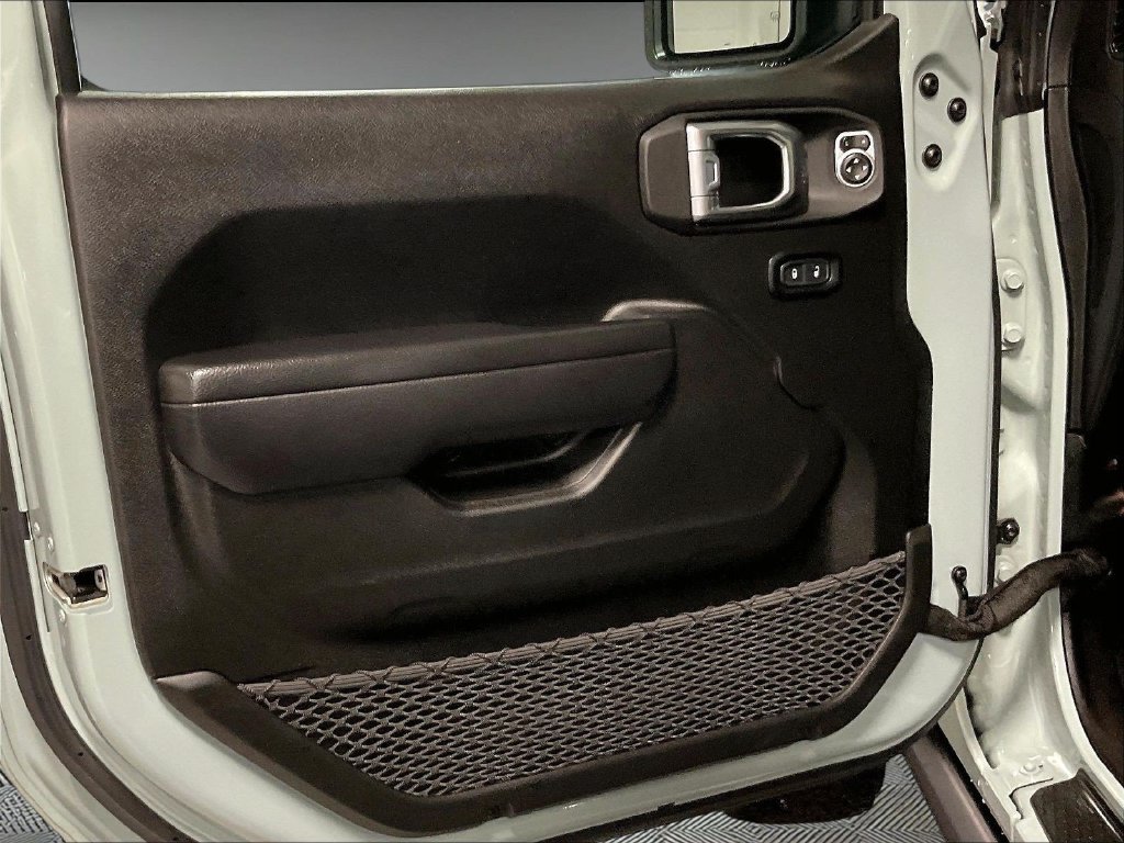 Used 2024 Gray Jeep Willys 4xe image 9