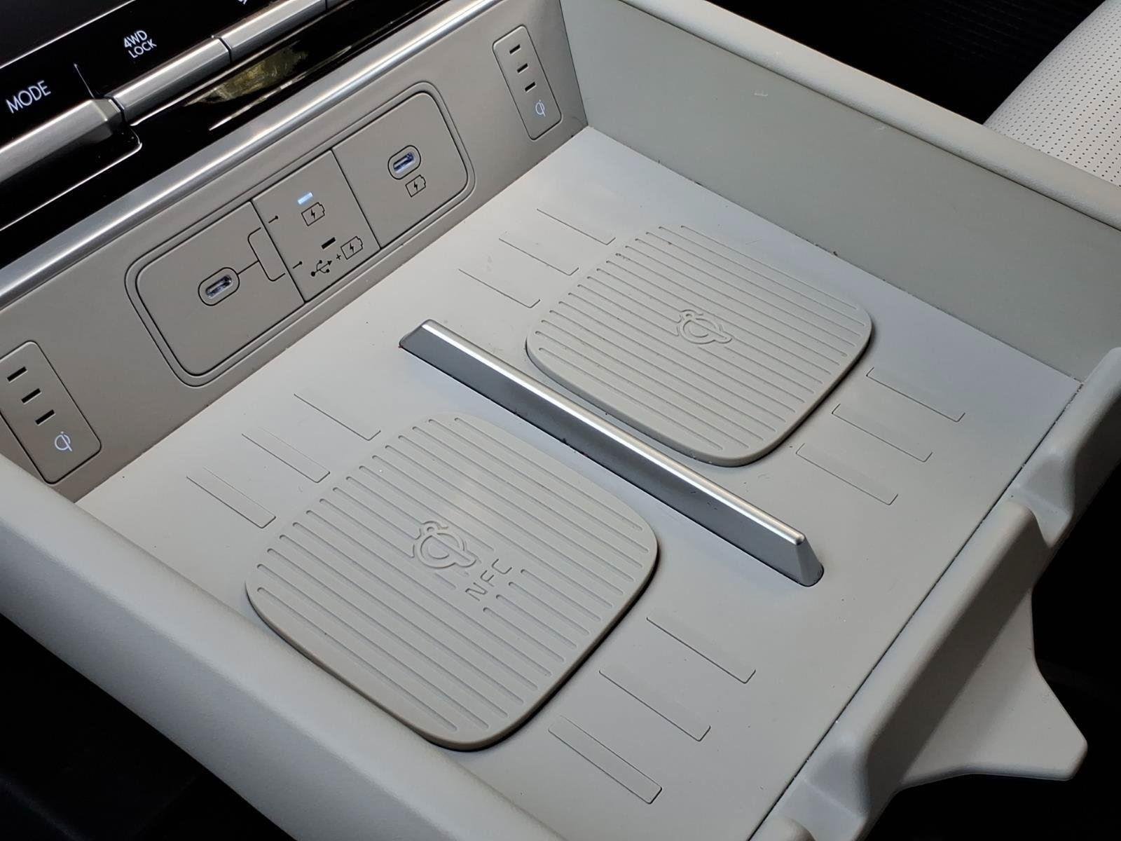 Used 2026 Serenity White Hyundai Calligraphy image 23