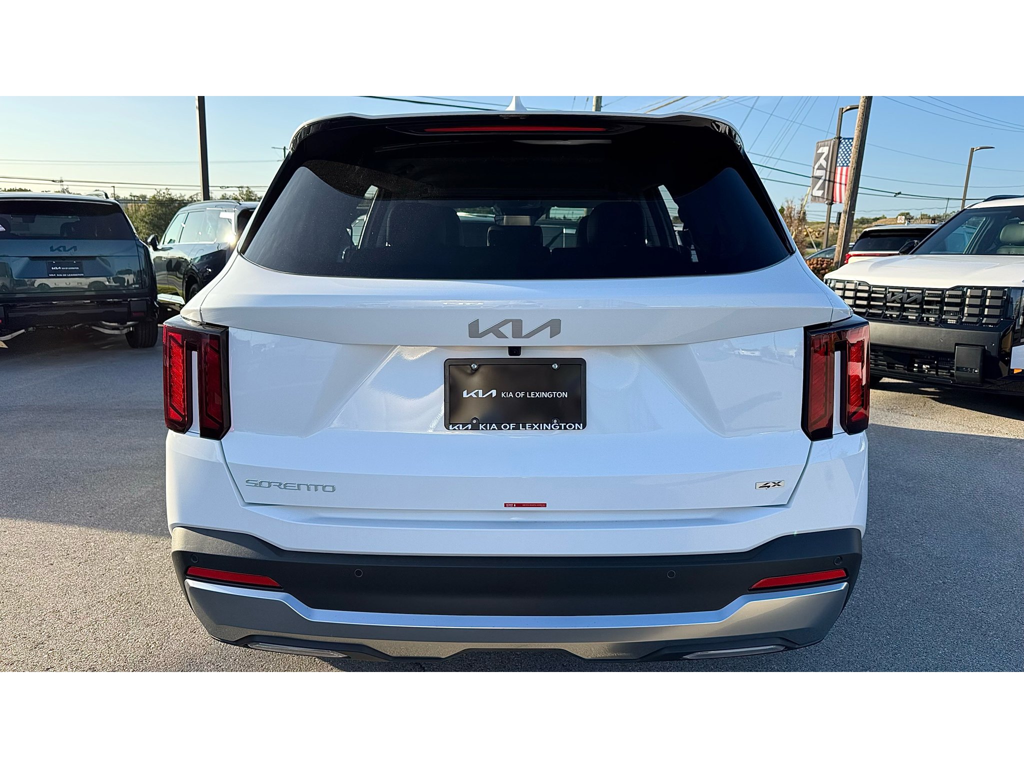 New 2026 Glacial White Pearl Kia S image 5