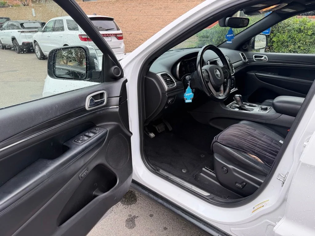 Used 2021 White Jeep Limited image 19