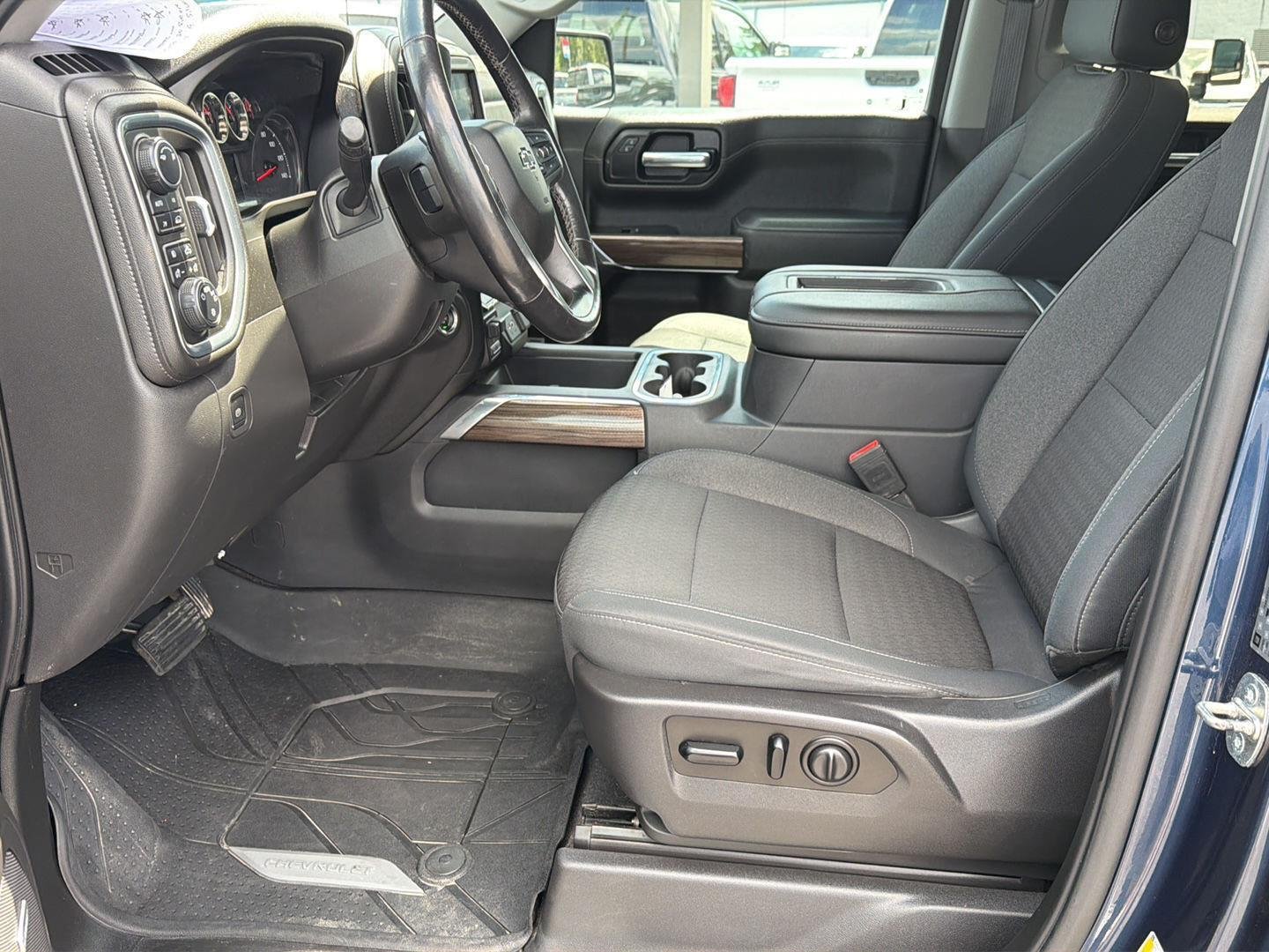 Used 2019 Northsky Blue Metallic Chevrolet RST image 10