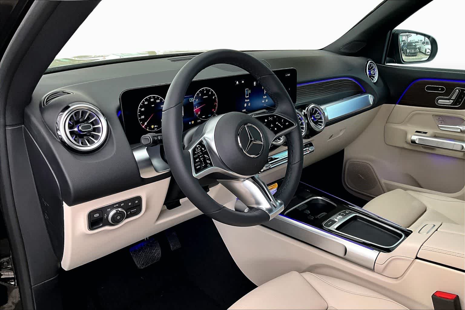 New 2026 Night Black Mercedes-Benz GLB 250 image 10