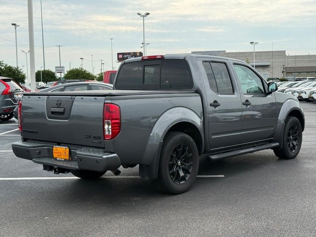 Used 2021 Gray Nissan SV image 3