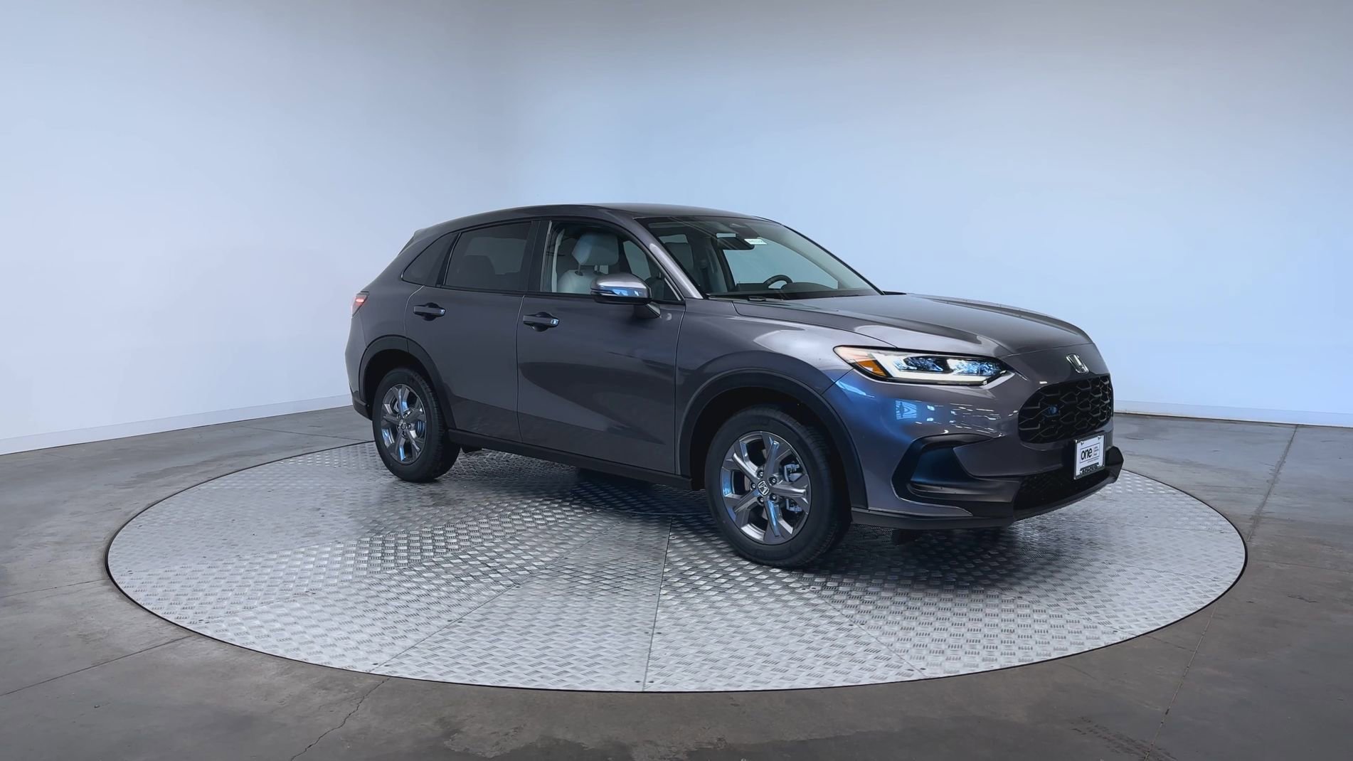 New 2026 Modern Steel Metallic Honda LX image 2