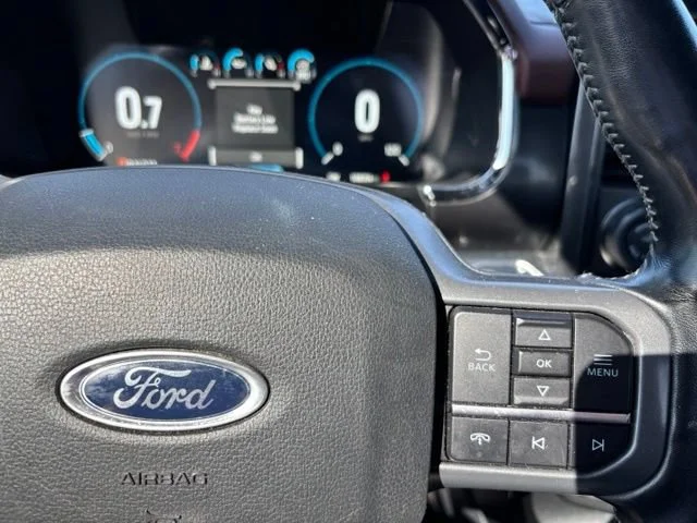 Used 2022 White Ford LARIAT image 29