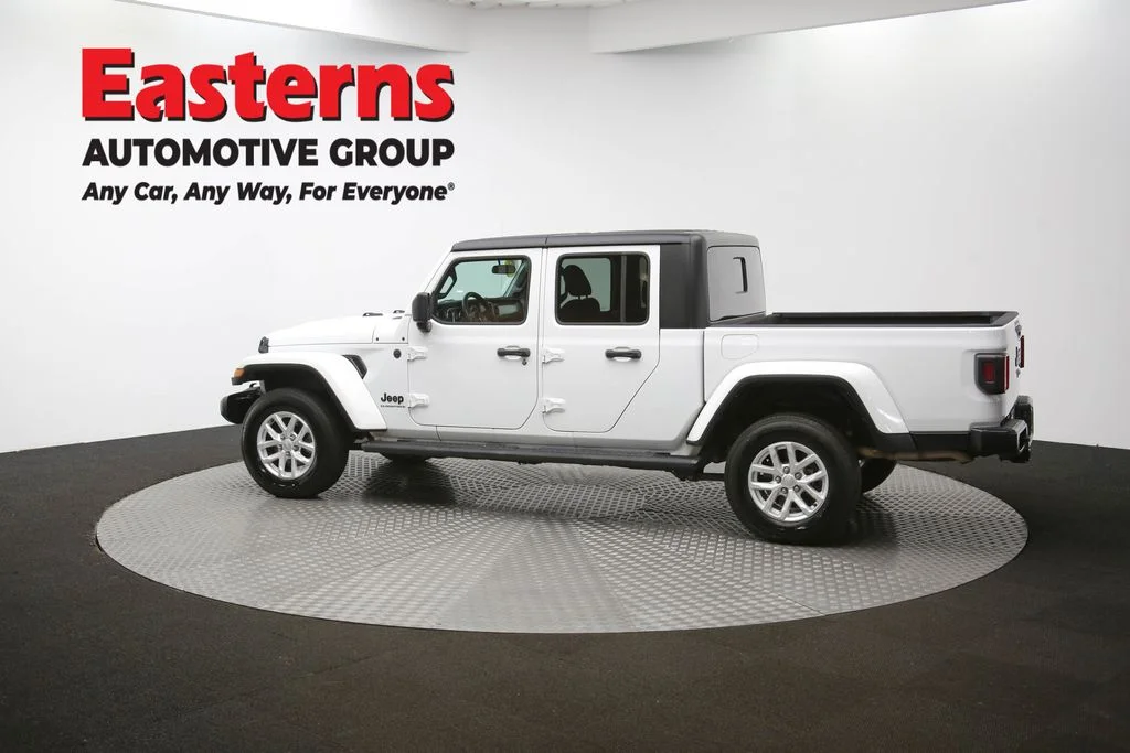 Used 2023 White Jeep Sport image 58
