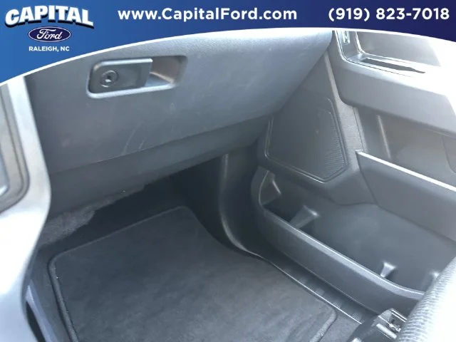 Used 2024 Silver Ford XLT image 27