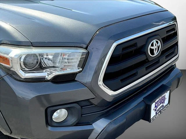 Used 2016 Gray Toyota SR5 image 38