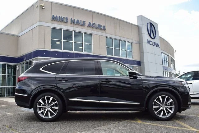 Used 2025 Majestic Black Pearl Acura SH-AWD TECH image 29