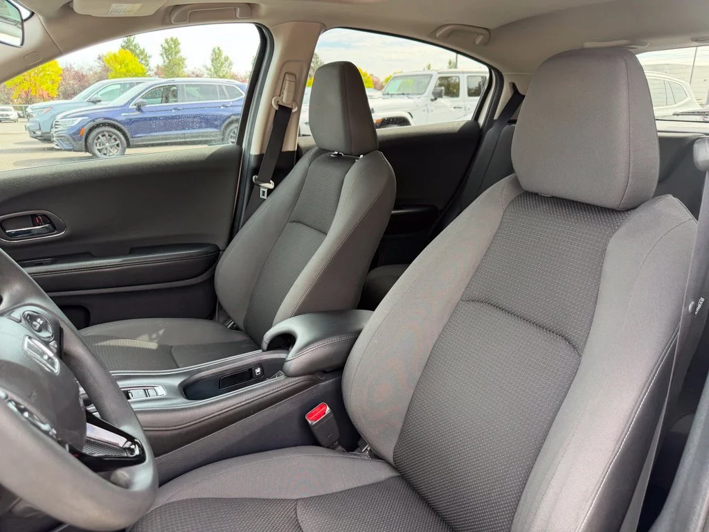 Used 2022 Platinum White Pearl Honda EX image 14