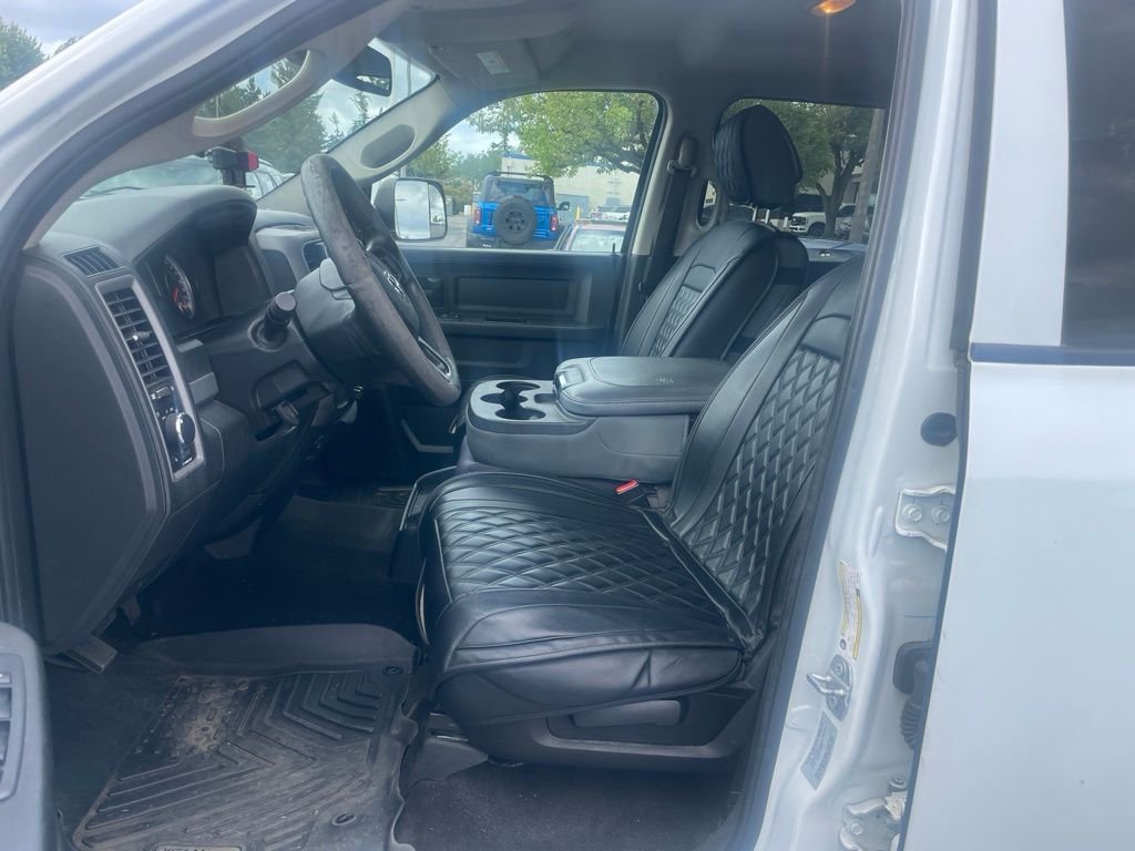 Used 2017 Bright White Clearcoat Ram Tradesman image 8