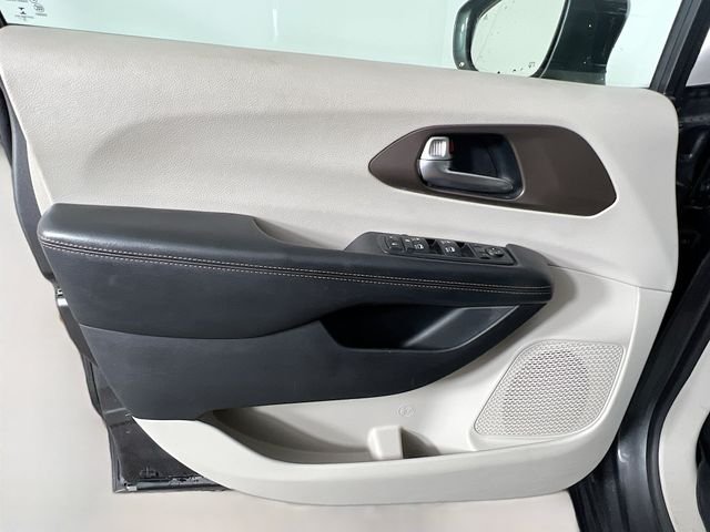 2019 Chrysler Pacifica Touring L Plus - Photo 34