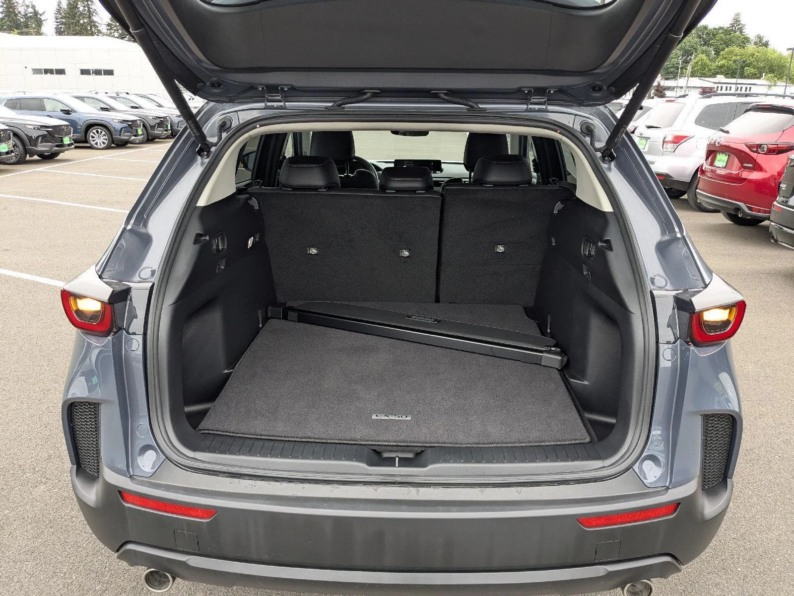2025 Mazda CX-50 Preferred - Photo 10
