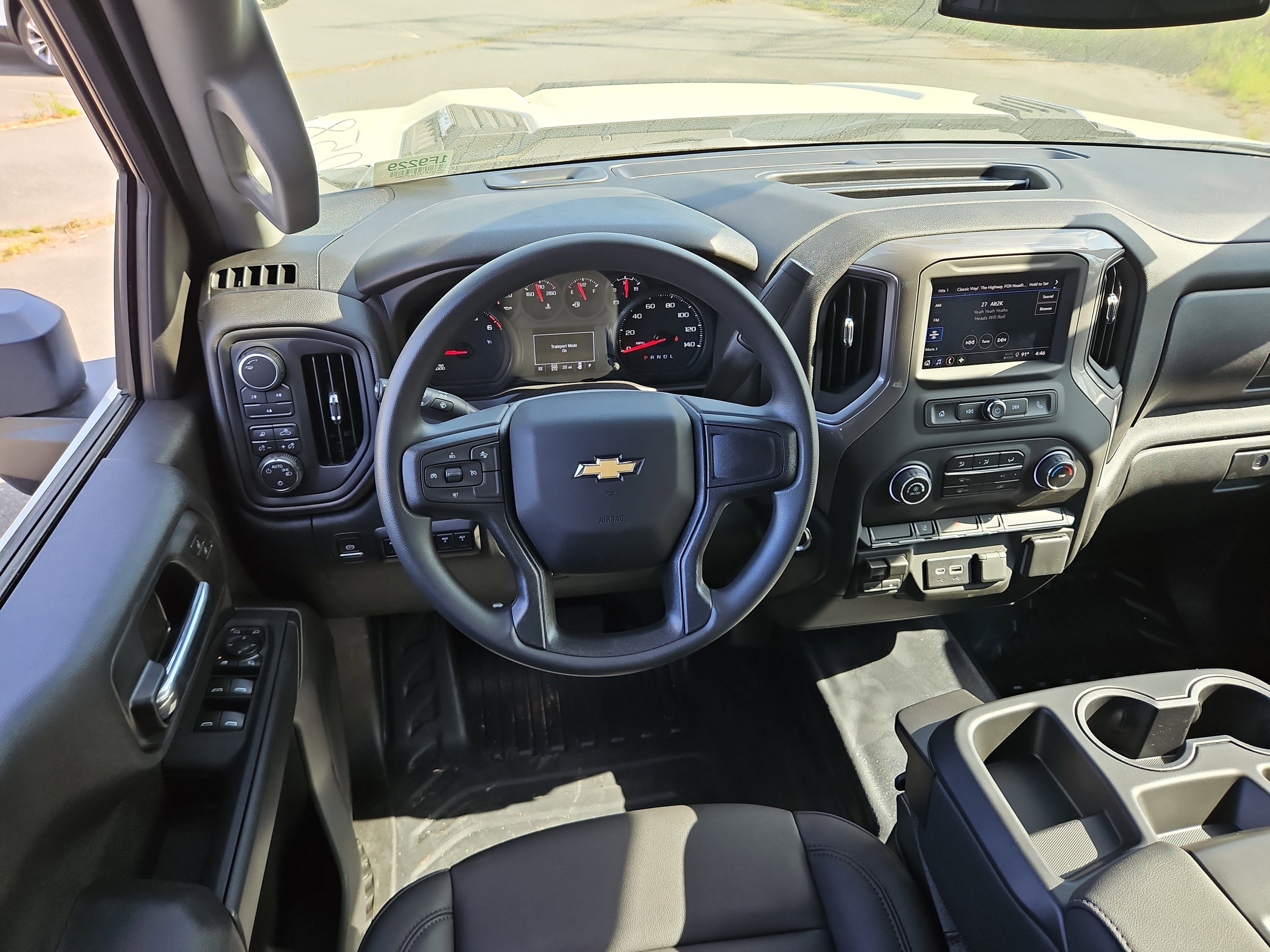 New 2026 Summit White Chevrolet WT image 10