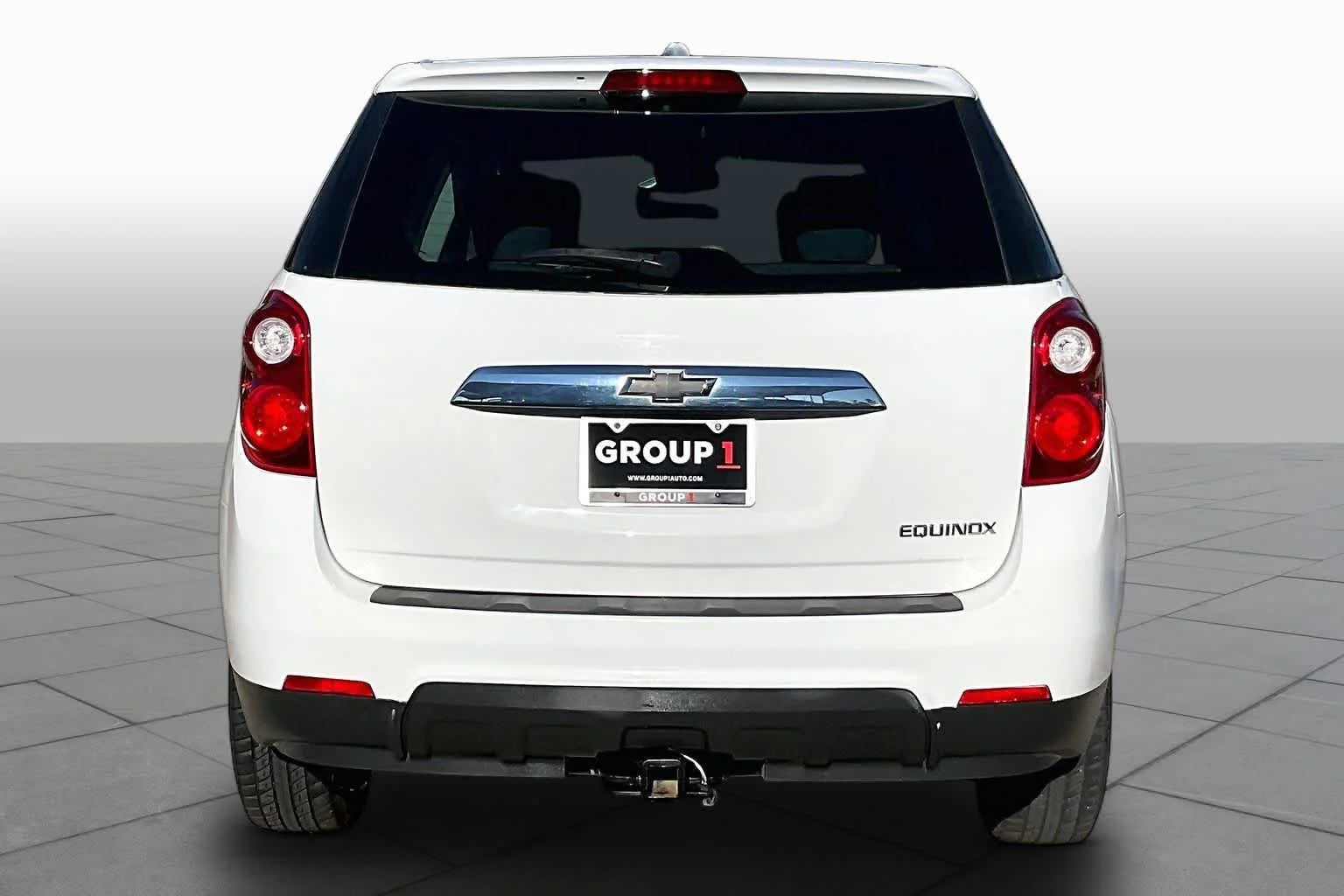 Used 2014 Summit White Chevrolet LS image 5