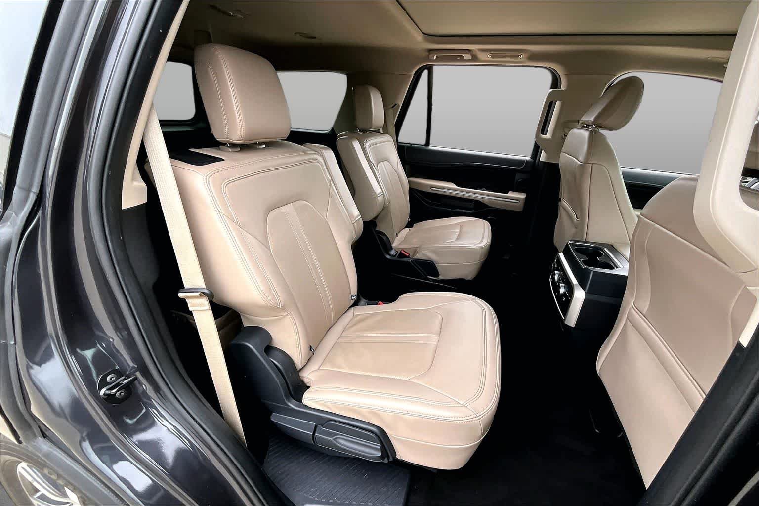 Used 2024 Dark Matter Gray Ford Limited image 20