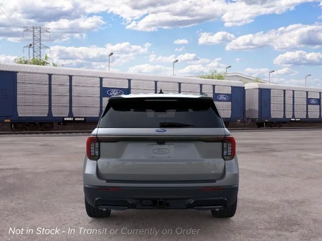 New 2026 Carbonized Gray Metallic Ford ST-Line image 5