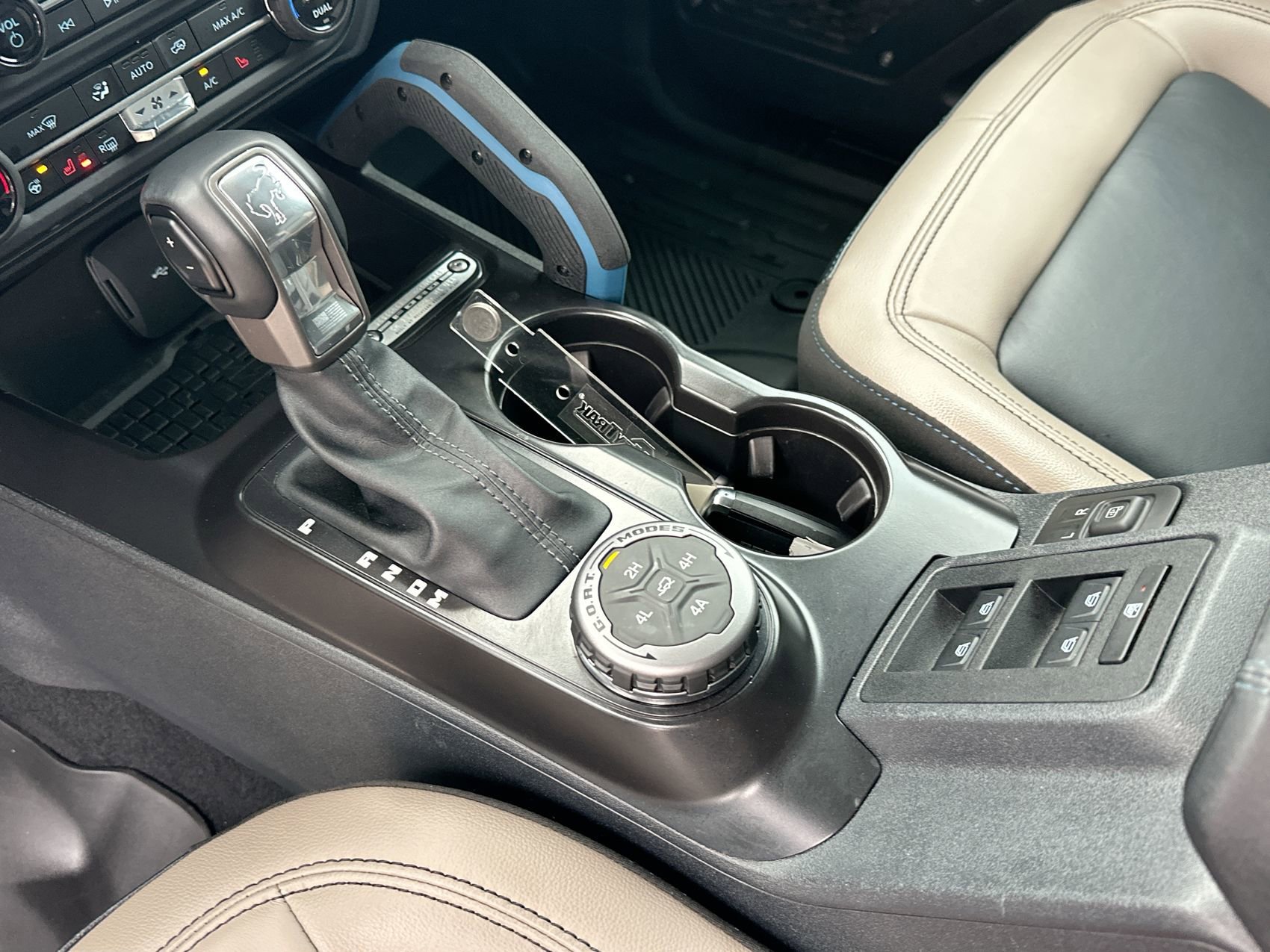 Used 2024 Azure Gray Metallic Ford Wildtrak image 20