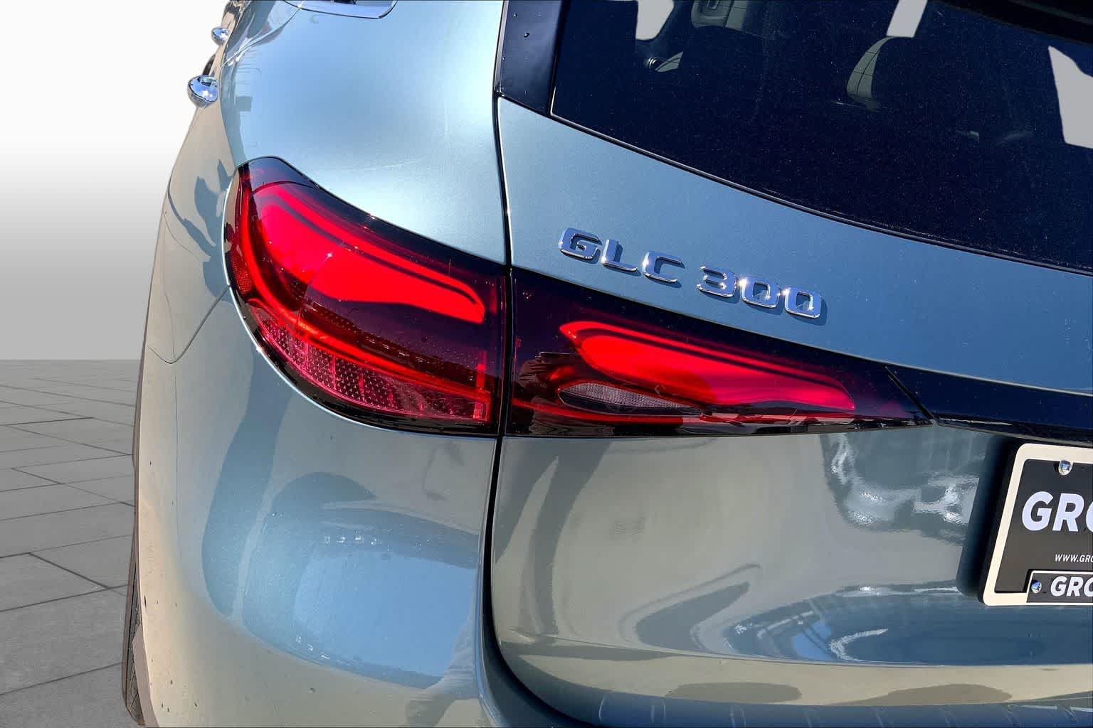 New 2026 Verde Silver Metallic Mercedes-Benz GLC 300 image 14