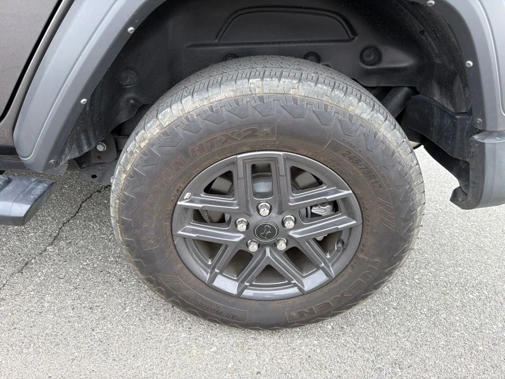Used 2025 Gray Jeep Sport S image 10