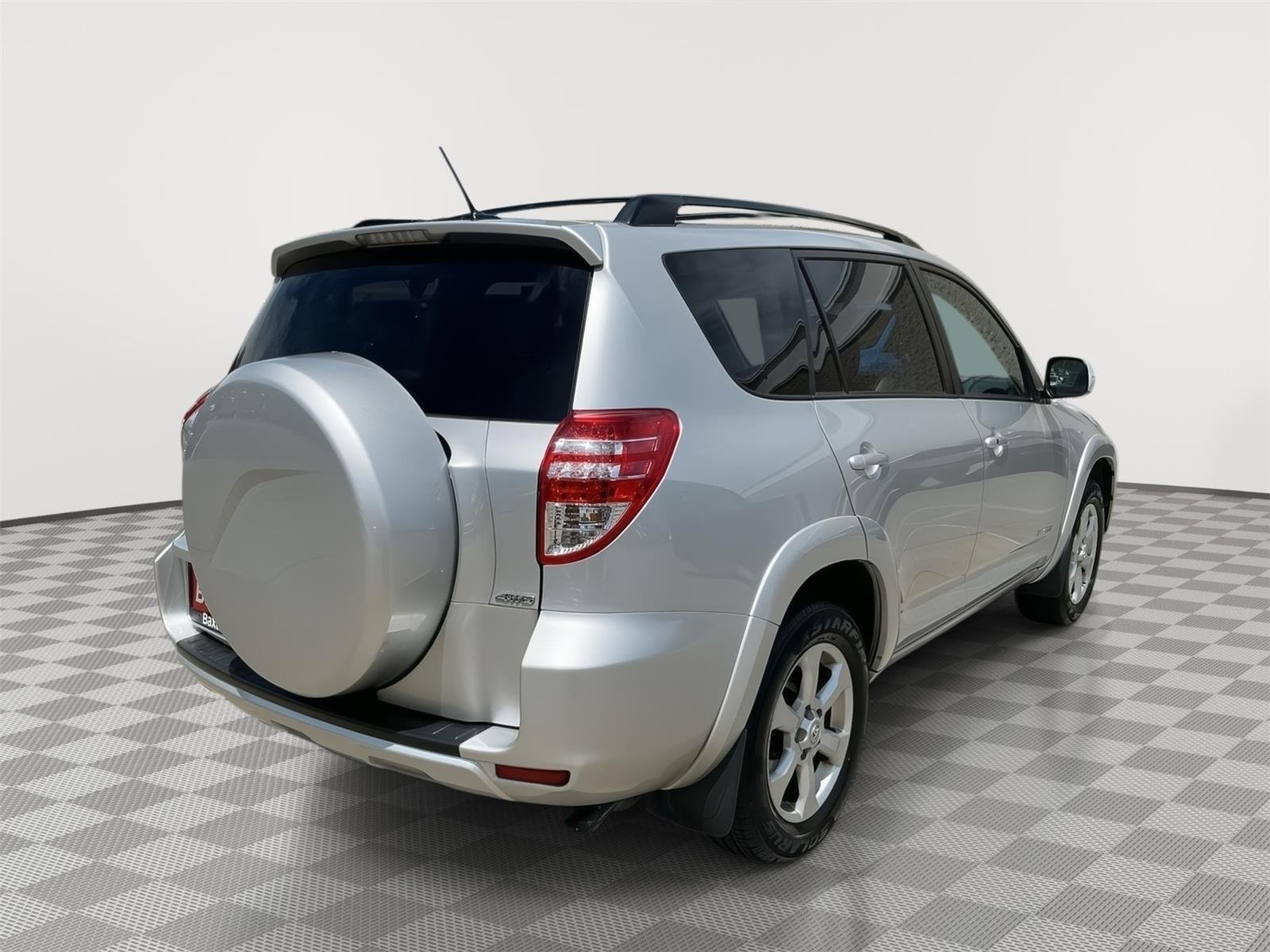 Used 2011 Classic Silver Metallic TOYOTA Limited image 24
