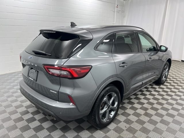 Used 2024 Carbonized Gray Metallic Ford ST-Line image 5