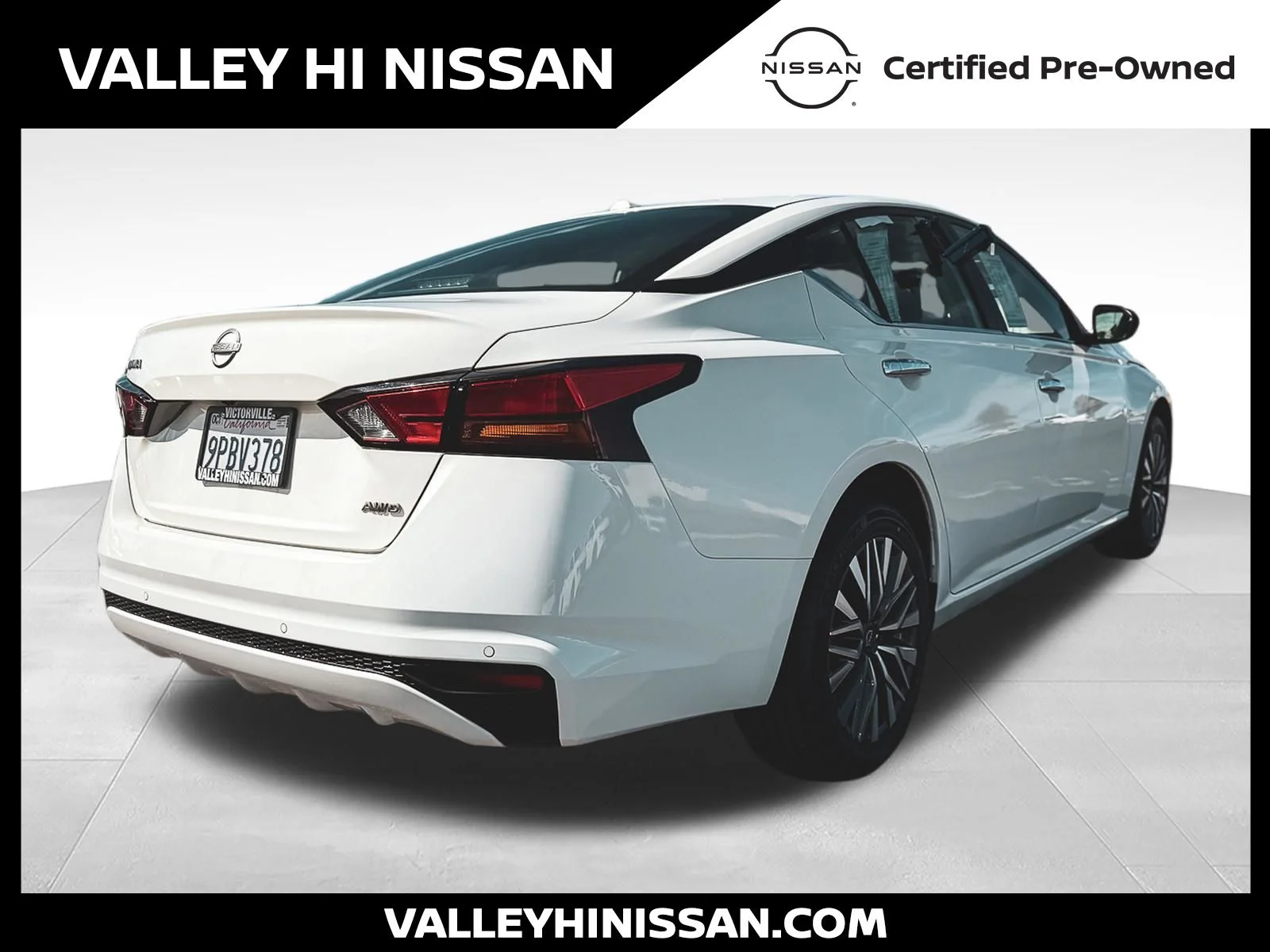 Used 2025 White Nissan 2.5 SV image 7