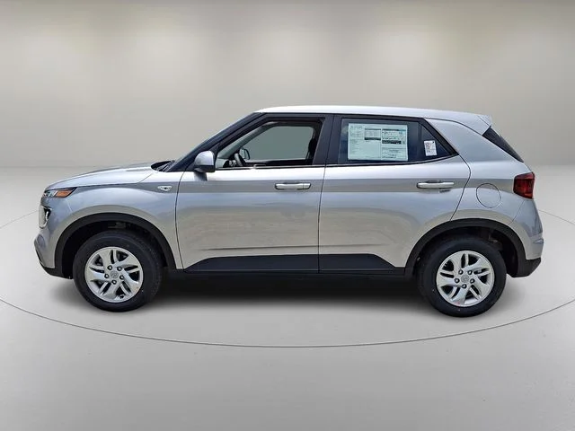 New 2026 Silver Hyundai SE image 4