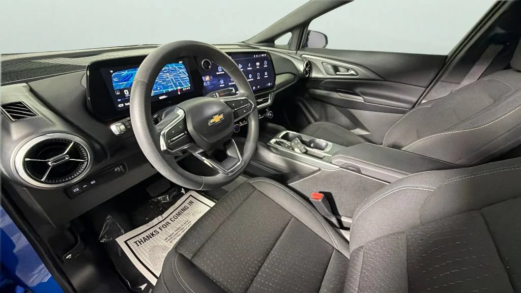 Used 2025 Riptide Blue Metallic Chevrolet LT image 18