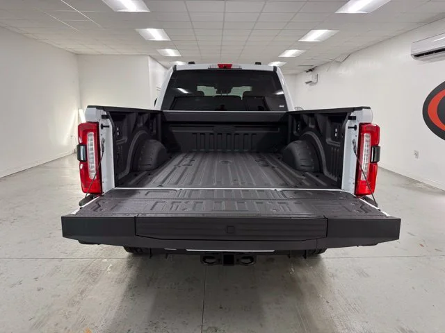 New 2026 Oxford White Ford F-350® Lariat® image 30