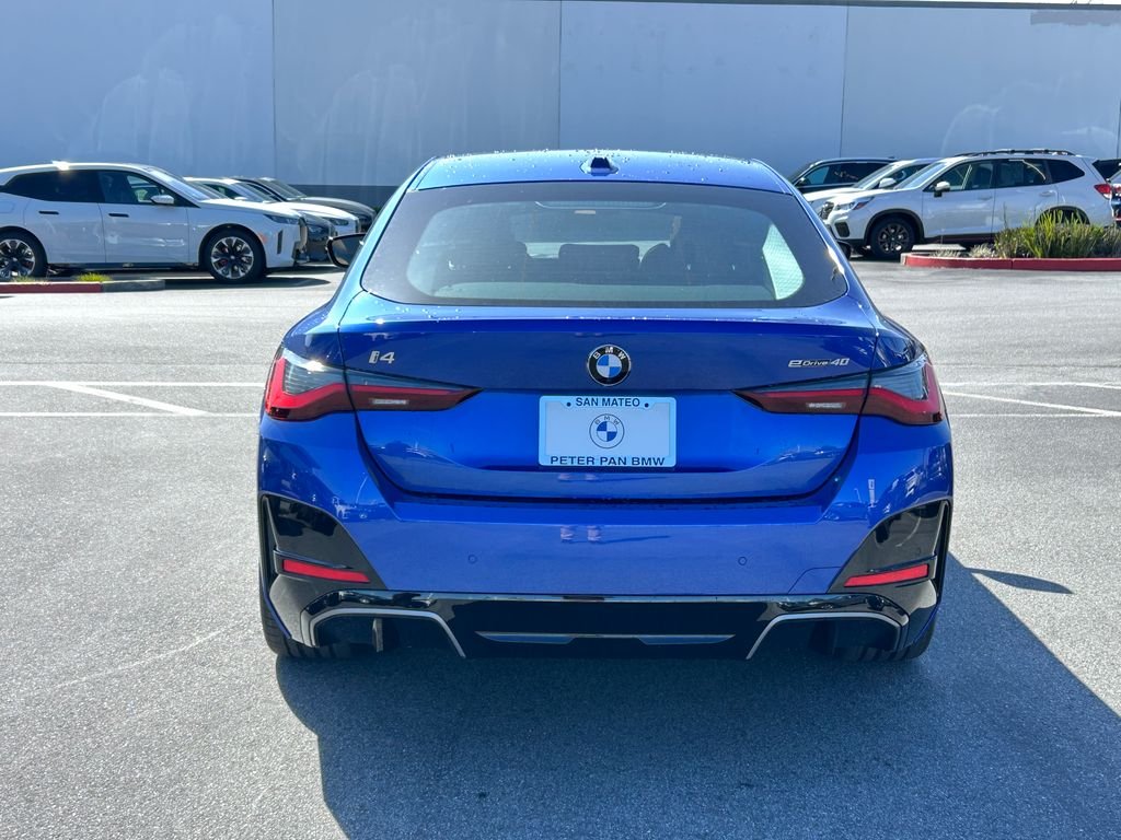 New 2026 Portimao Blue Metallic BMW eDrive40 image 4