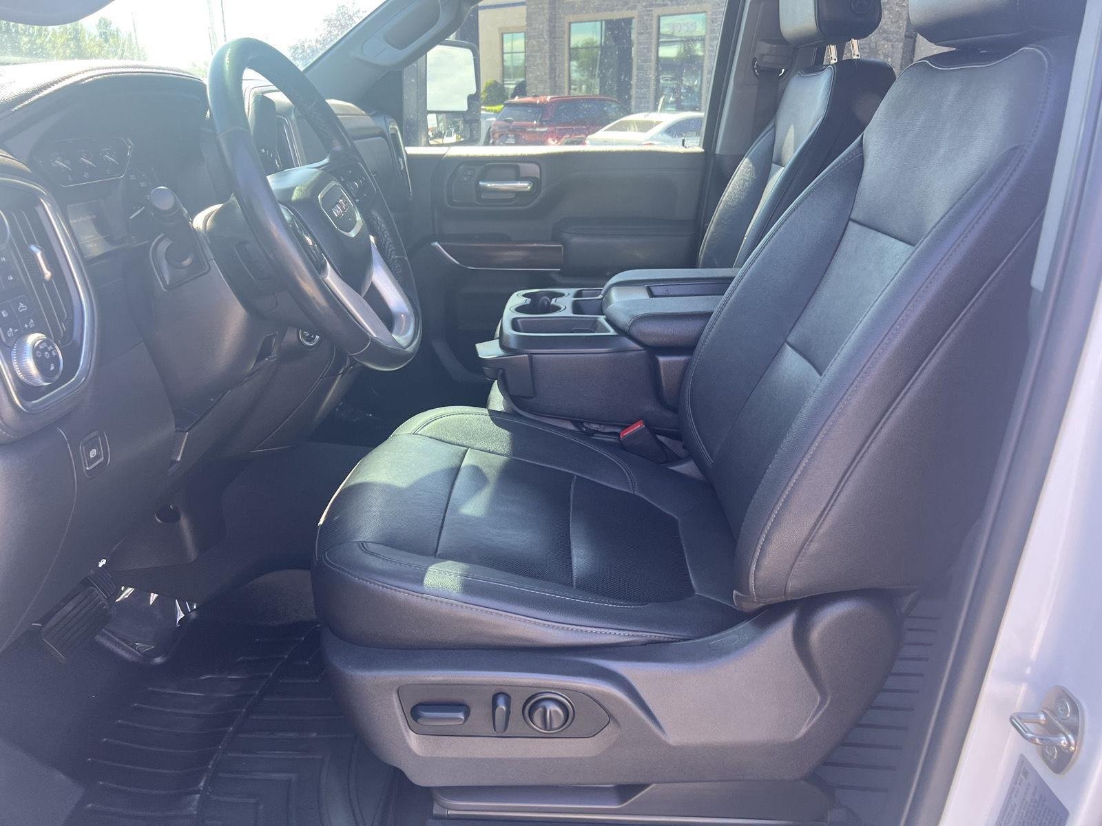 2023 GMC Sierra 3500HD SLT - Photo 16