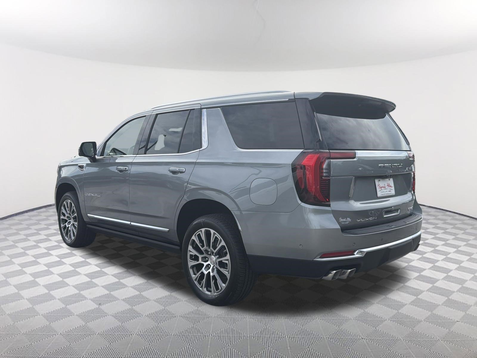 2026 GMC Yukon Denali - Photo 3