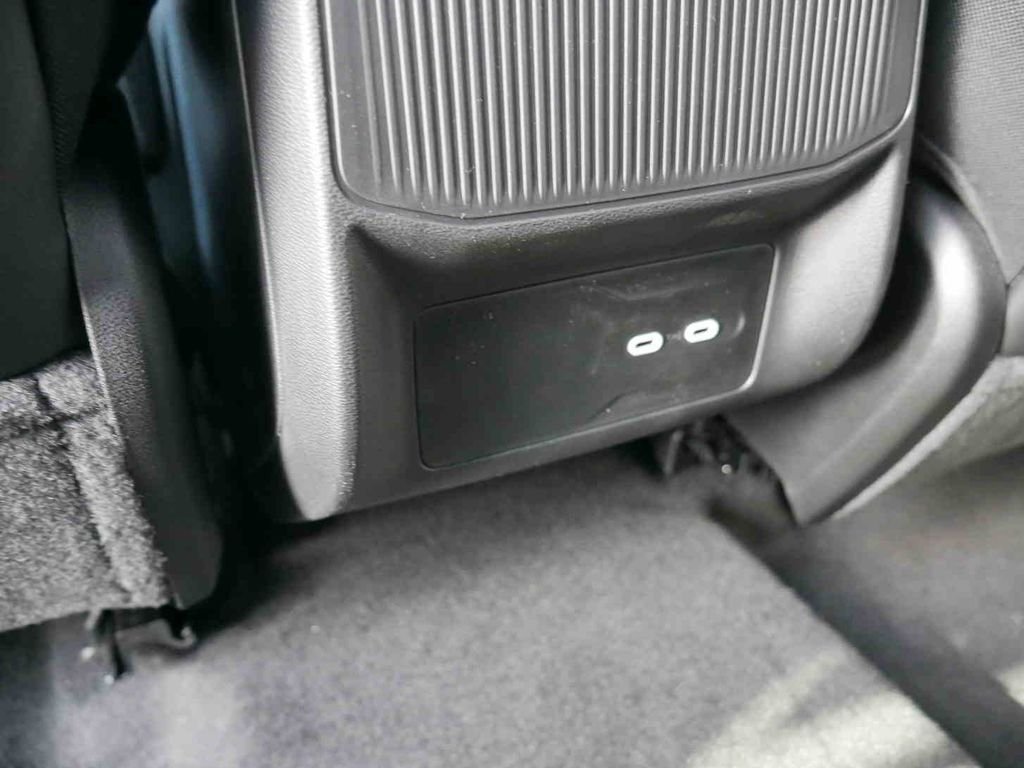 New 2026 Hydro Blue Pearlcoat Jeep Limited image 16