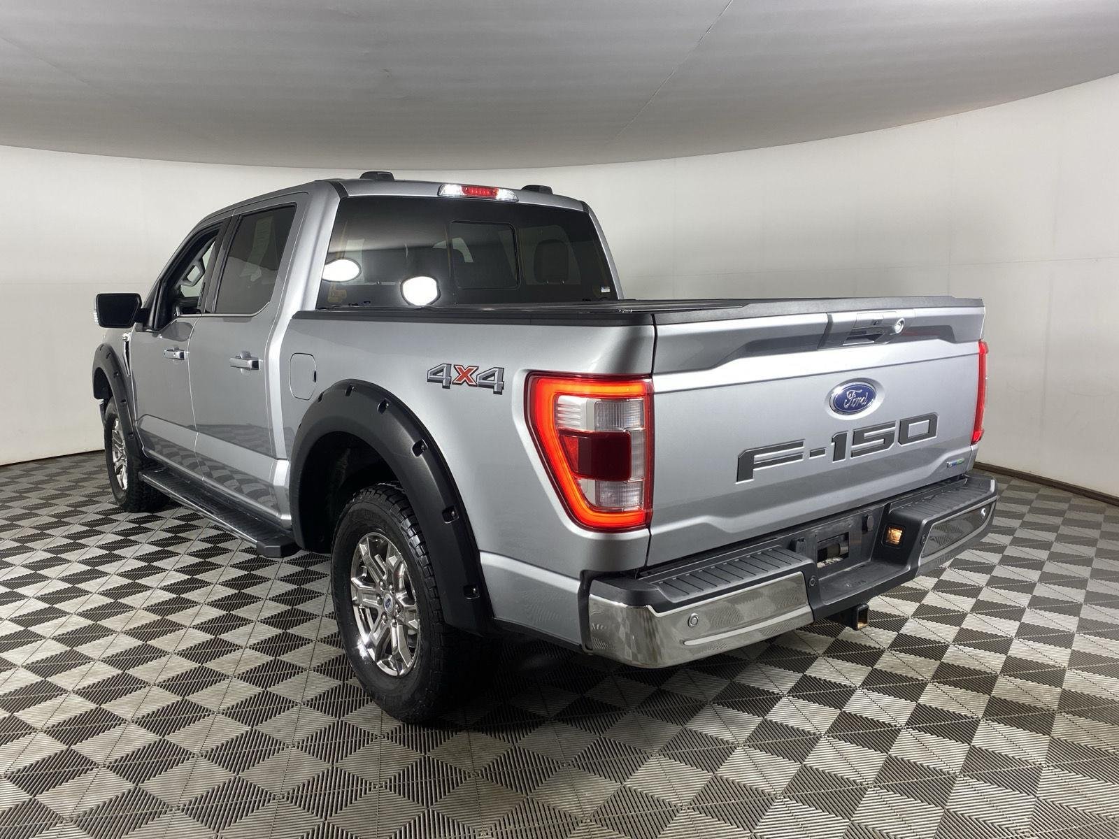 Used 2021 Iconic Silver Ford LARIAT image 5