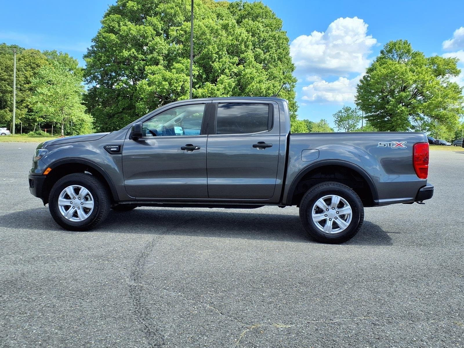 Used 2019 Magnetic Ford XL image 3