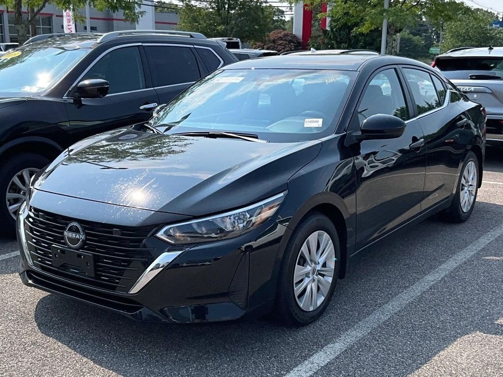 Used 2025 Black Nissan S image 3