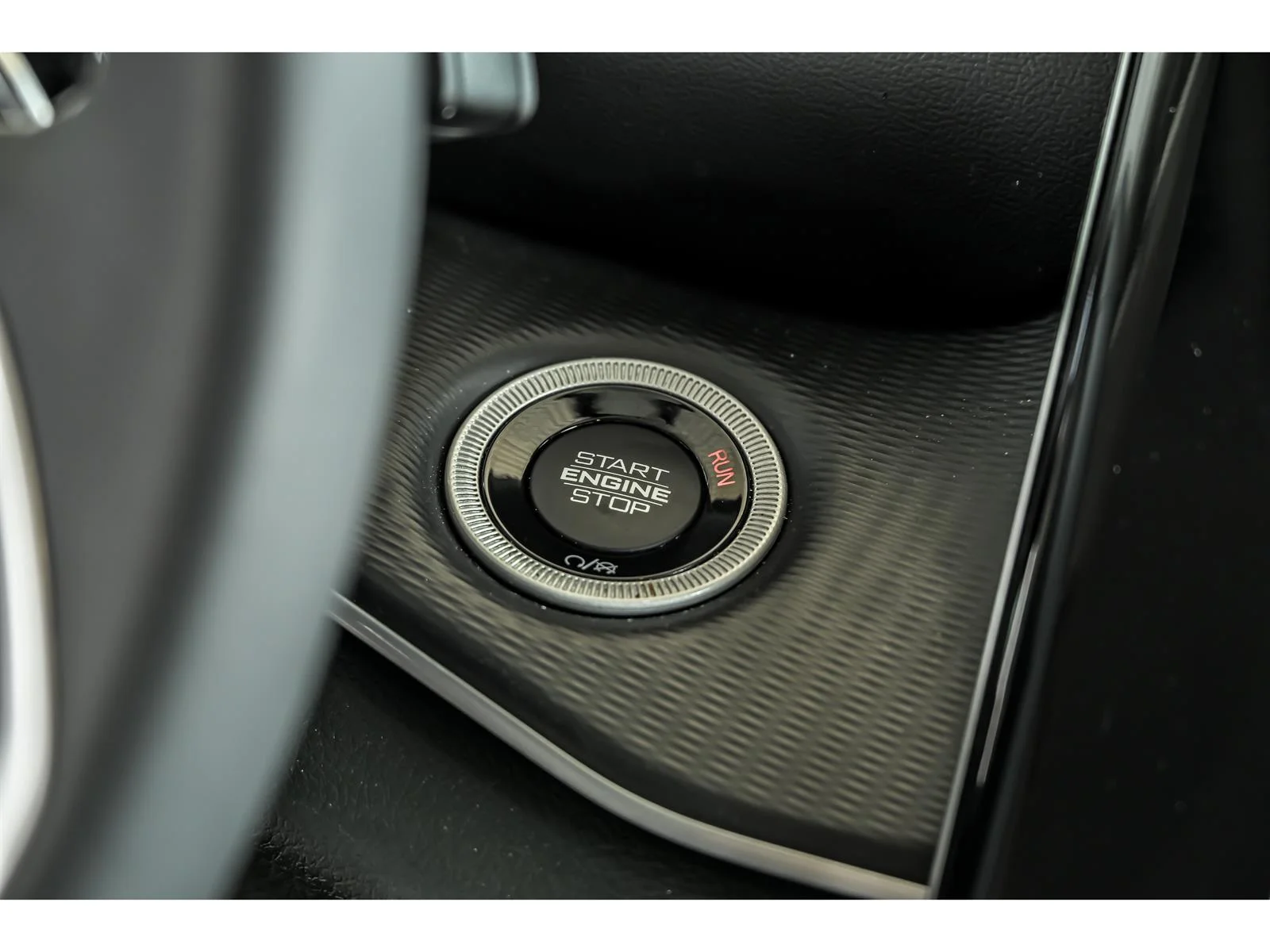 Used 2023 Black Jeep Laredo image 17