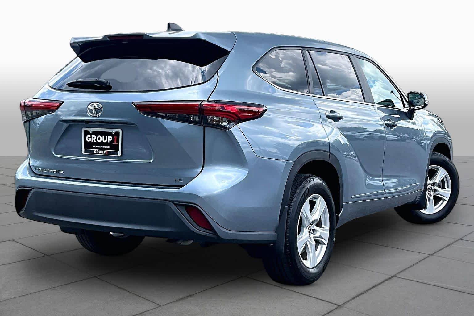 Used 2023 Moon Dust Toyota LE image 13
