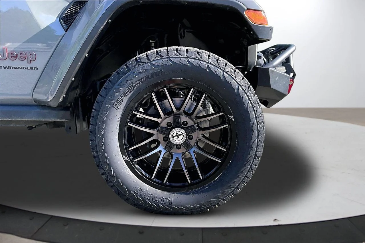 Certified Used 2023 Gray Jeep Rubicon image 33