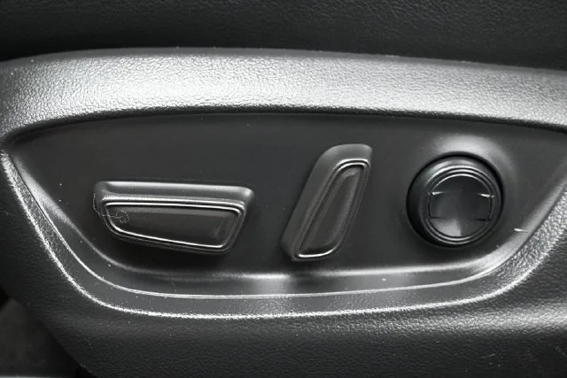 Used 2022 Silver Toyota SE image 8